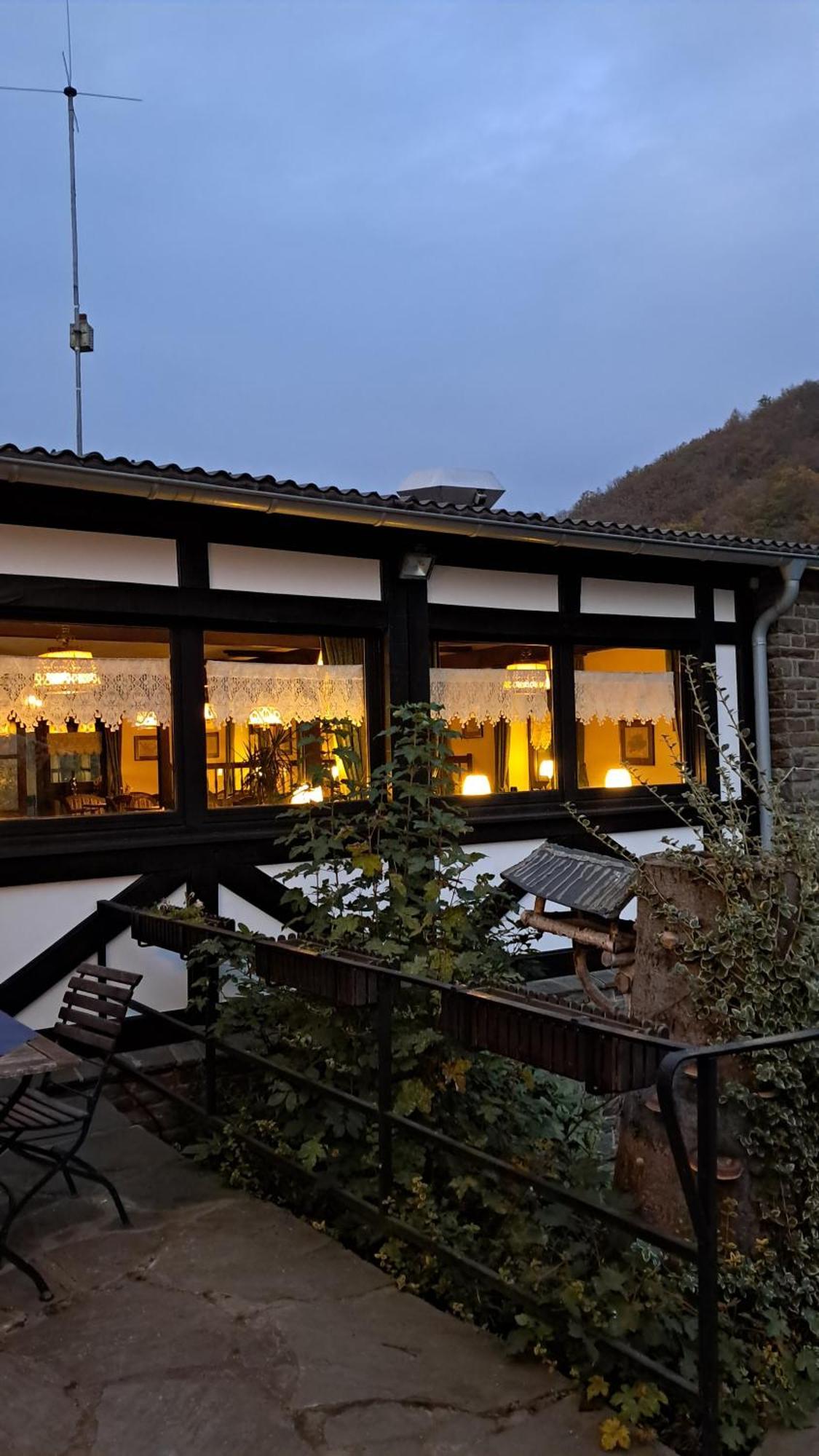 Hotel-Restaurant Tannenhof Ahrbruck Eksteriør bilde